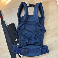【受渡し者様決定】【美品】エルゴベビー　ADAPT（アダプト）  クールエア メッシュ　ネイビーの画像