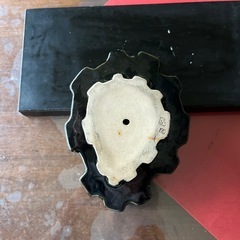 お花器　黒色木製台付きの画像