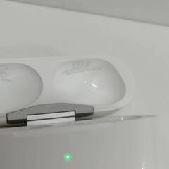 【良品】AirPods Pro 第2世代/A2700/充電ケースのみ！の画像