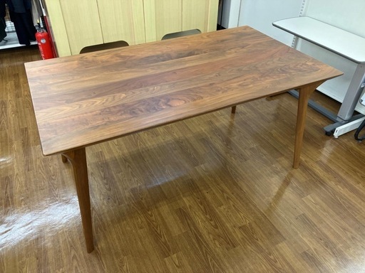 冨士ファニチア　ダイニングテーブル　天然木　キズ有り　【トレファク　川越店】