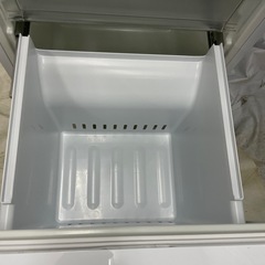 REFAGE  2023年製ノンフロン冷凍冷蔵庫　YRZ-F15LW の画像