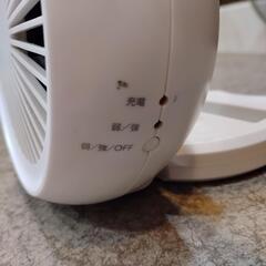 　コンパクトデスク扇風機の画像