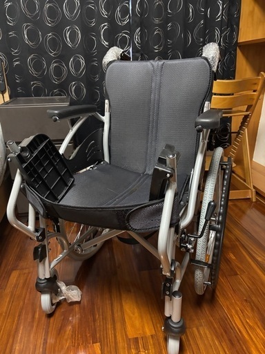 早い者勝ち‼️【５回程度のみ】車椅子　手動