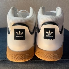 adidas ハイカットシューズ26.5の画像