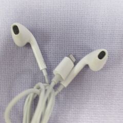 ( M-822 )iPhone用 イヤホン ３個まとめて まとめ売り 中古 動作確認済みの画像