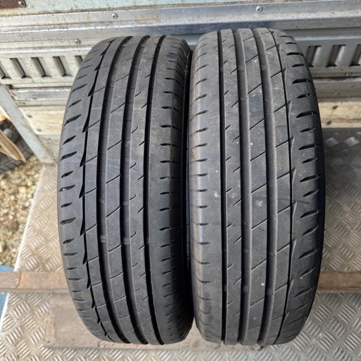 ① 235/50R18 ブリヂストンVRX2 バリ溝 2本 送料込み ② 235/50R18 ブリヂストンVRX2 バリ溝 2本 送料込み BRIDGESTONE