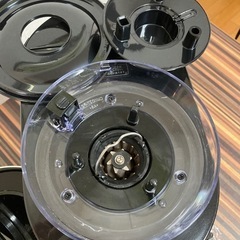 ◆siroca/シロカ　コーン式全自動コーヒーメーカー/SC-C122　シルバー/ガラスサーバー　ドリップ方式　参考価格\19,800-の画像