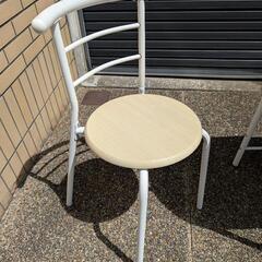 テーブルイスセットの画像