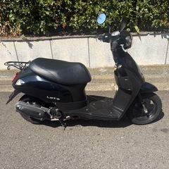 緊急値下げ‼️88000→45000スズキレッツ・現行車です❗️外装色やけの為格安で出します🤗燃費のいいSEPエンジンです🤗の画像