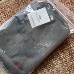 限定品‼️新品です‼️⭐️THE NORTH FACE⭐️ ザ　ノースフェイス バッグ ショルダーバッグ ミニショルダー クロスバッグ CROSS BAG S [並行輸入品]の画像