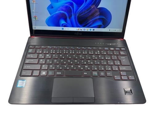 富士通ノートパソコン！タッチパネル可能！第７世代！corei5☆SSD500GB！メモリ8GB