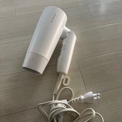 サロニアストレートアイロン&ドライヤーセットで‼️😆の画像