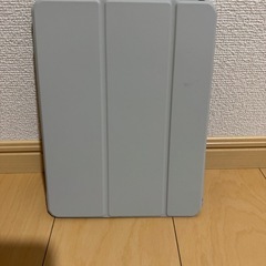 美品✨64GBのiPad第10世代、WiFiモデル 専用カバー付き 送料無料の画像