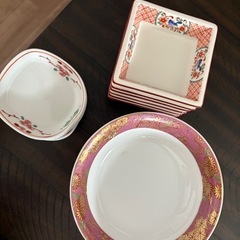 食器の画像