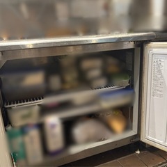 【ジャンク】業務用冷蔵庫の画像
