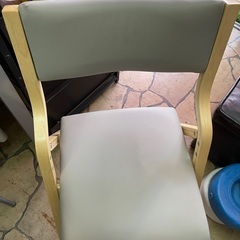 折りたたみ椅子　グレー　木目　合皮の画像
