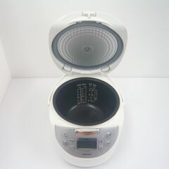 TOSHIBA 東芝 IHジャー炊飯器 RC-10HK 5.5合炊き ホワイト 取扱説明書付き **828023Rの画像