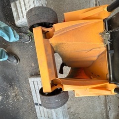 芝刈機100V実働の画像