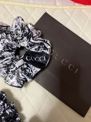 予約者ありGUCCIのシュシュセット