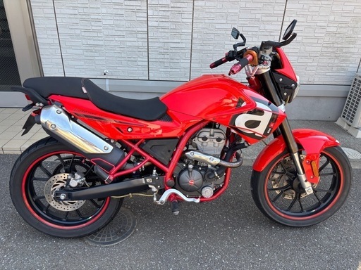 【希少・値下げしました】アプリリアstx cafe 125 インジェクション  2017年製