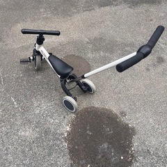 手押し付き三輪車の画像