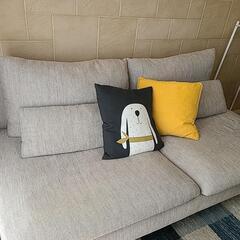 IKEA 3人掛けソファの画像