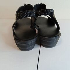 新品 25.5cm ブラック サンダル オープントゥ ミュール ウェッジソールの画像