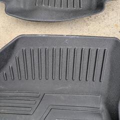 HONDA　ヴェゼル　足元シートの画像