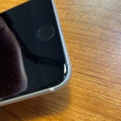 【譲り先決定】iPhone SE3 ホワイト64GBの画像
