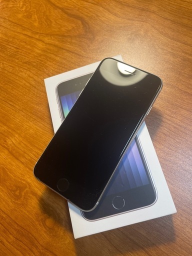 【譲り先決定】iPhone SE3 ホワイト64GB