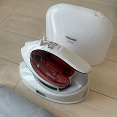 【アイロン/Iron 】TOSHIBAアイロン＋アイロン台の画像