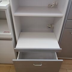 ★リユースのサカイつくば店★TK6350  食器棚 シルバー H180×D40×W61 クリーニング済みの画像