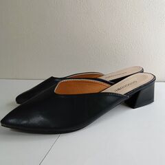 新品 25.5cm ブラック パンプス ミュール サンダル ローヒール スリッポの画像