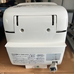 象印 圧力IHジャー炊飯器 5.5合炊き 炎舞炊き NW-LA10-WZの画像