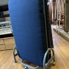 【リサイクルストアスターズ城西店】 【中古品】折り畳みベッドの画像
