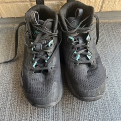 asics バスケットシューズ　23.5の画像