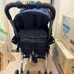 combiベビーカーの画像