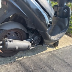 SYM 50 KAZE　走る、曲がる、止まる、問題無く真っ直ぐ走る実働車両です❗️　とりあえずの足に❗️原付　スクーターの画像