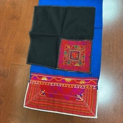 中国少数民族(ヤオ族)の衣装の画像