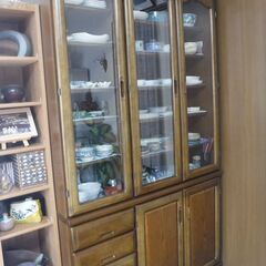【直接引渡し可能な方限定】食器棚（羅臼町役場町民環境課出品）の画像