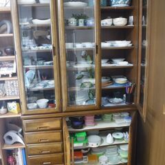 【直接引渡し可能な方限定】食器棚（羅臼町役場町民環境課出品）の画像