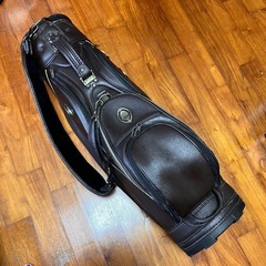 ゼクシオのキャディーバックの画像