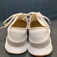 アンダーアーマースニーカーの画像