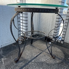 テーブル　外用の画像