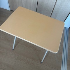 ダイニングテーブル　1人用の画像