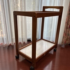 木製ワゴン　キャスター付きの画像