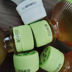 [商談中]カップヌードル2個、お茶等5本の画像