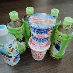 [商談中]カップヌードル2個、お茶等5本の画像