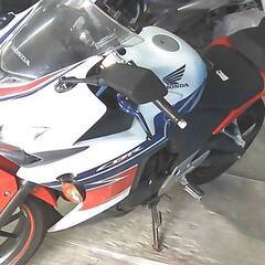 HONDA CBR400R 白/赤 エンジン始動確認 車検取得で乗れます 半額配送キャンペーン 期間限定 現状渡し諸経費￥0- 横浜 P-Yardの画像