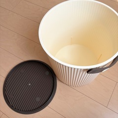 オムニウッティLL 20L バケツの画像